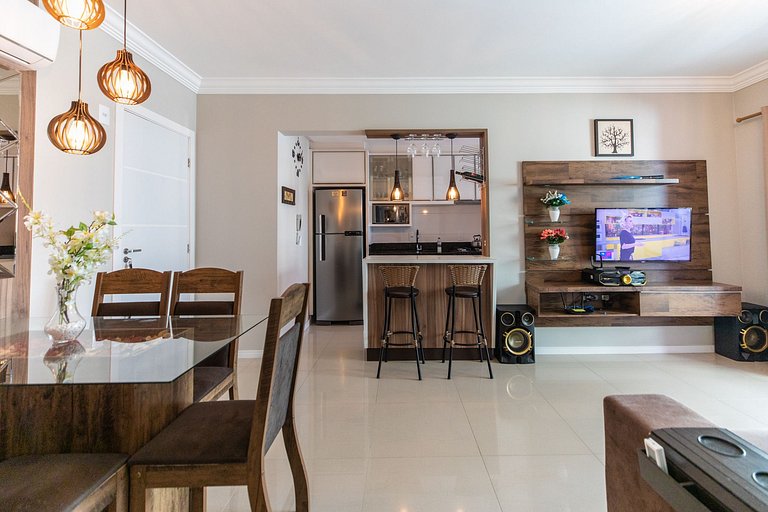 Pool and comfort for up to 6 guests.