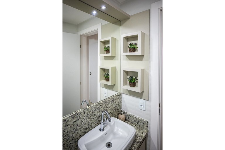 E305 - Apartamento con Gimnasio y Parrilla