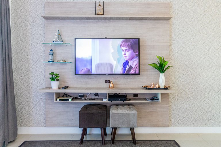 Apto Familiar com Churrasqueira em Bombas A102