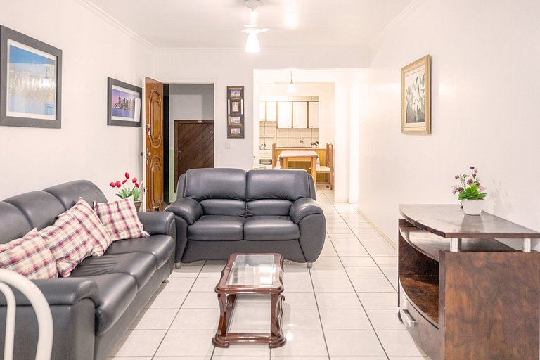 Sea-view balcony - 80 m to beach - sleeps 10