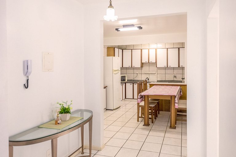 Sea-view balcony - 80 m to beach - sleeps 10