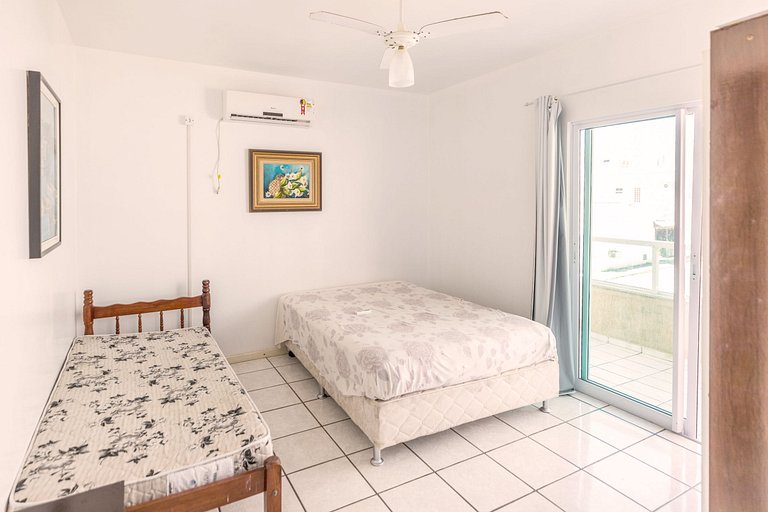 Varanda vista mar - 80m da praia - até 10 pessoas