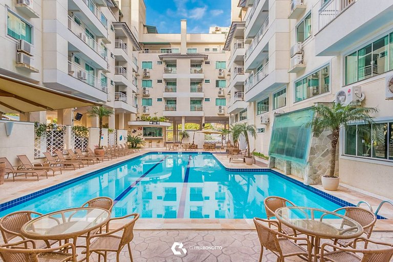Flat com Piscina Térmica no Bombinhas Summer Beach