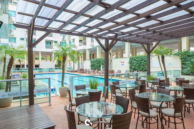 Flat com Piscina Térmica no Bombinhas Summer Beach