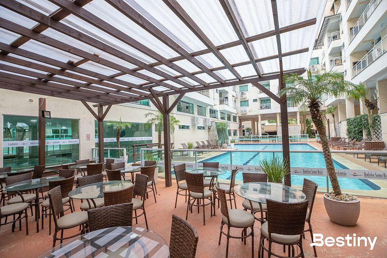 Flat com Piscina Térmica no Bombinhas Summer Beach