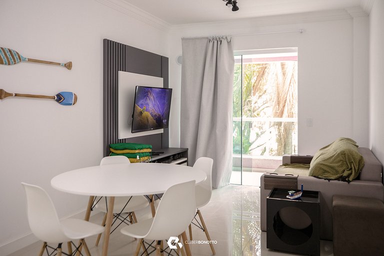 D101 - Apartment with Gym, Pool, and Barbecue