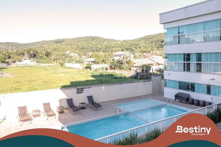 E102 - Barbecue, Pool, and Game Room