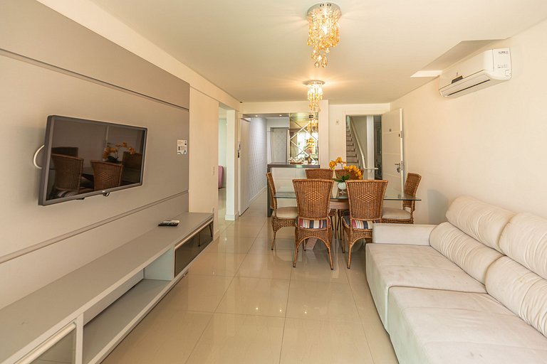 B302 - Complete Leisure: Pool and Barbecue