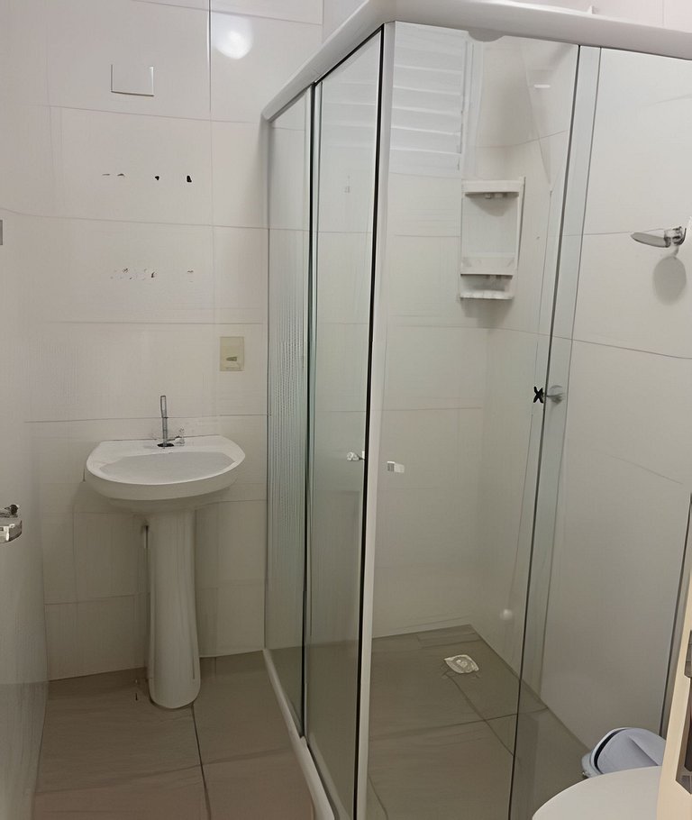 30m da Praia, 300m da Lagoinha e Sepultura!