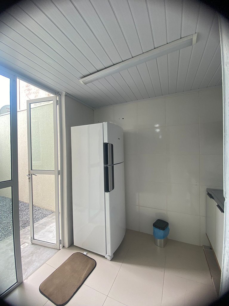 30m da Praia, 300m da Lagoinha e Sepultura!