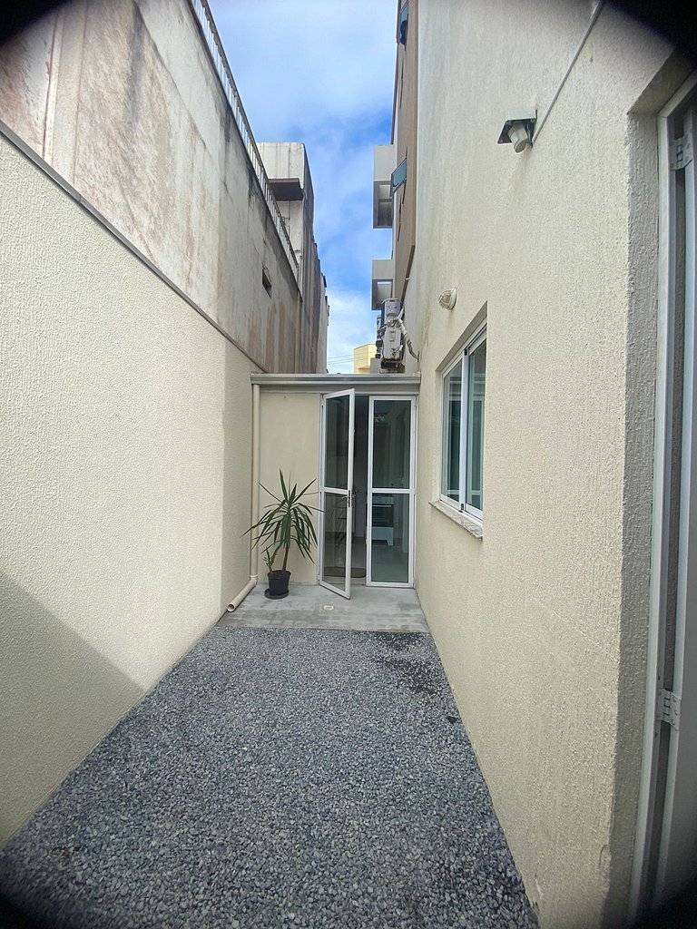 30m da Praia, 300m da Lagoinha e Sepultura!