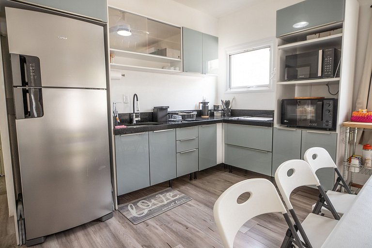 Steps to the beach in Itajuba - playroom, sleeps 8