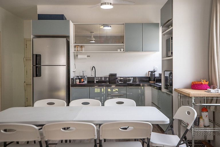 Steps to the beach in Itajuba - playroom, sleeps 8