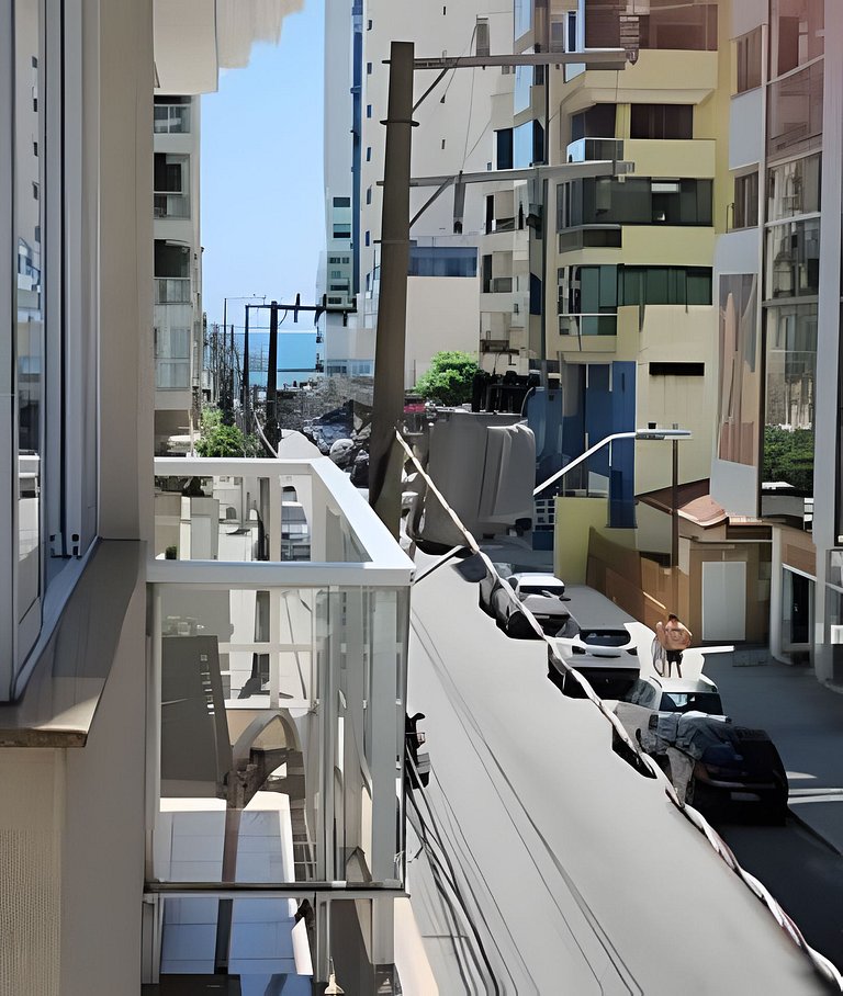 Refúgio em Meia Praia Itapema | Terraço e 2 Vagas