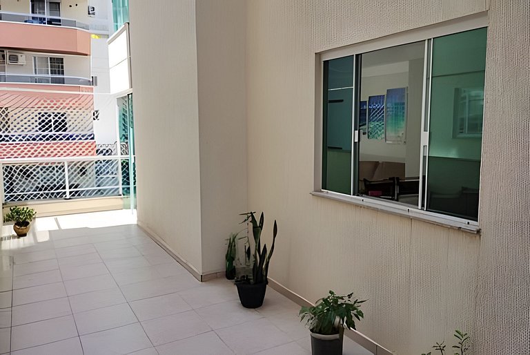Refúgio em Meia Praia Itapema | Terraço e 2 Vagas