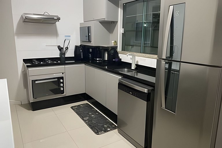 Refúgio em Meia Praia Itapema | Terraço e 2 Vagas