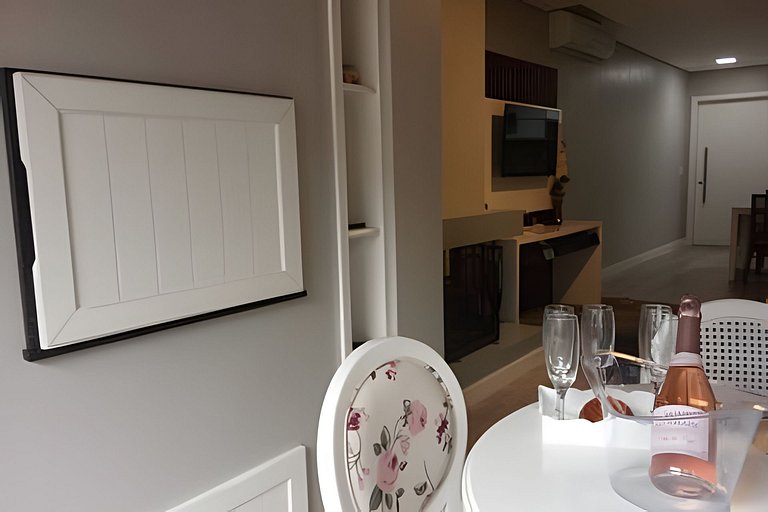 Fireplace & fondue downtown - Cathedral - sleeps 6