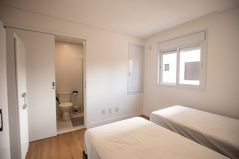 Suites + balcón con parrilla en Bombas