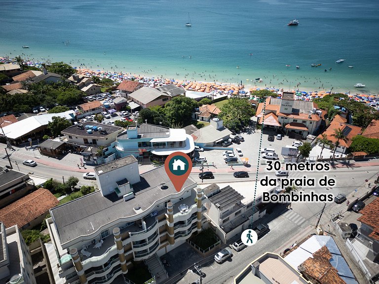 30m da Praia, 300m da Lagoinha e Sepultura!