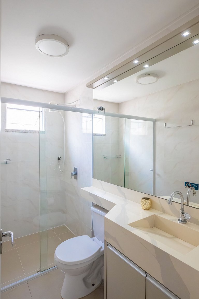 B302 - Lazer Completo: Piscina e Churrasqueira