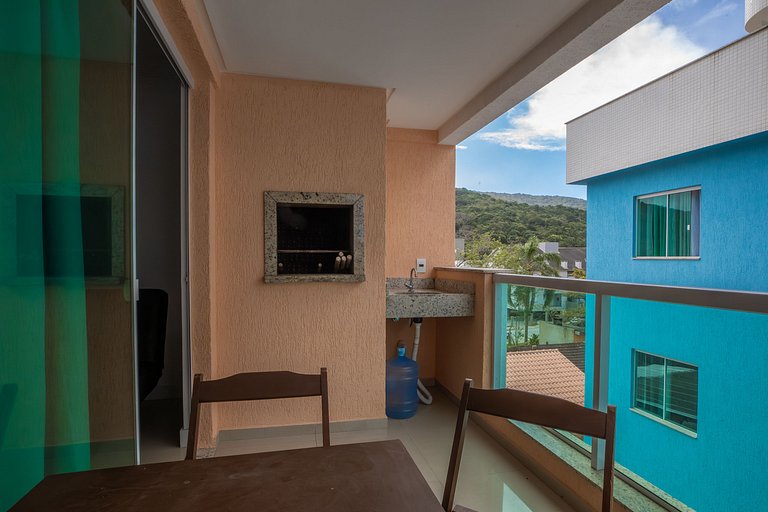 B305 - Apartamento com Sala de Jogos e Piscina