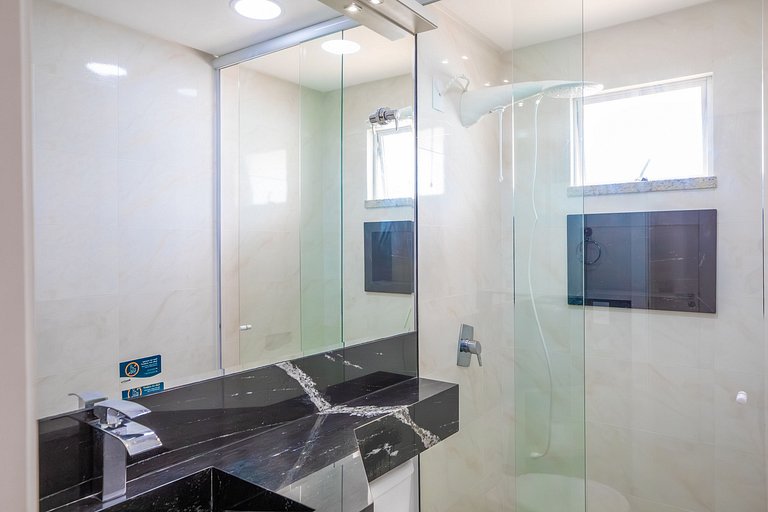 Cobertura com Jacuzzi Privada