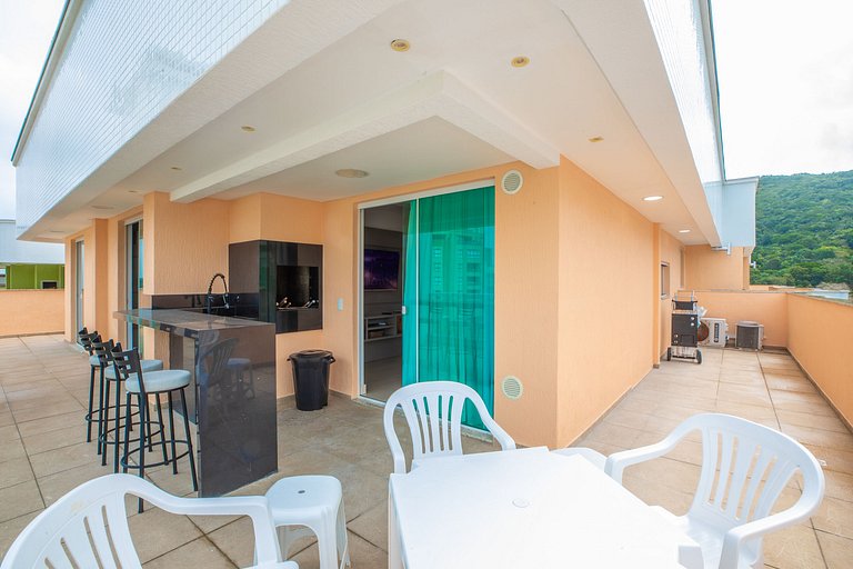 Cobertura com Jacuzzi Privada