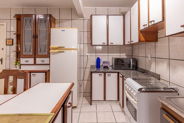 103 Varanda vista mar - 80m da praia - até 10p