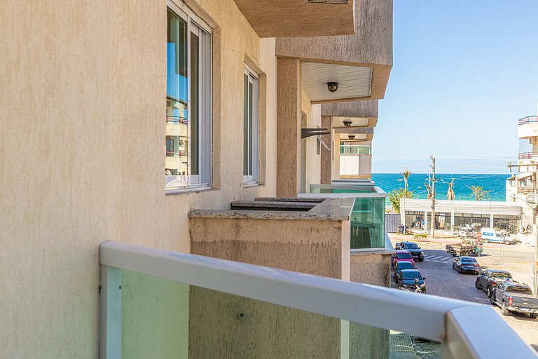 Sea-view balcony - 80 m to beach - sleeps 10