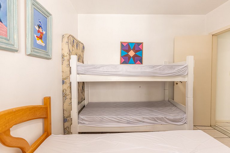 103 Varanda vista mar - 80m da praia - até 10p