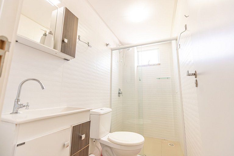 C206 - Lazer Completo: Piscina e Churrasqueira