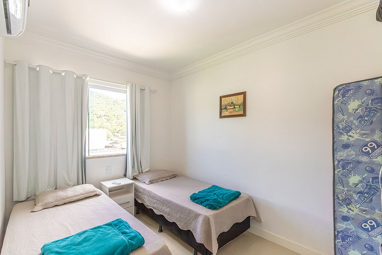 C206 - Lazer Completo: Piscina e Churrasqueira