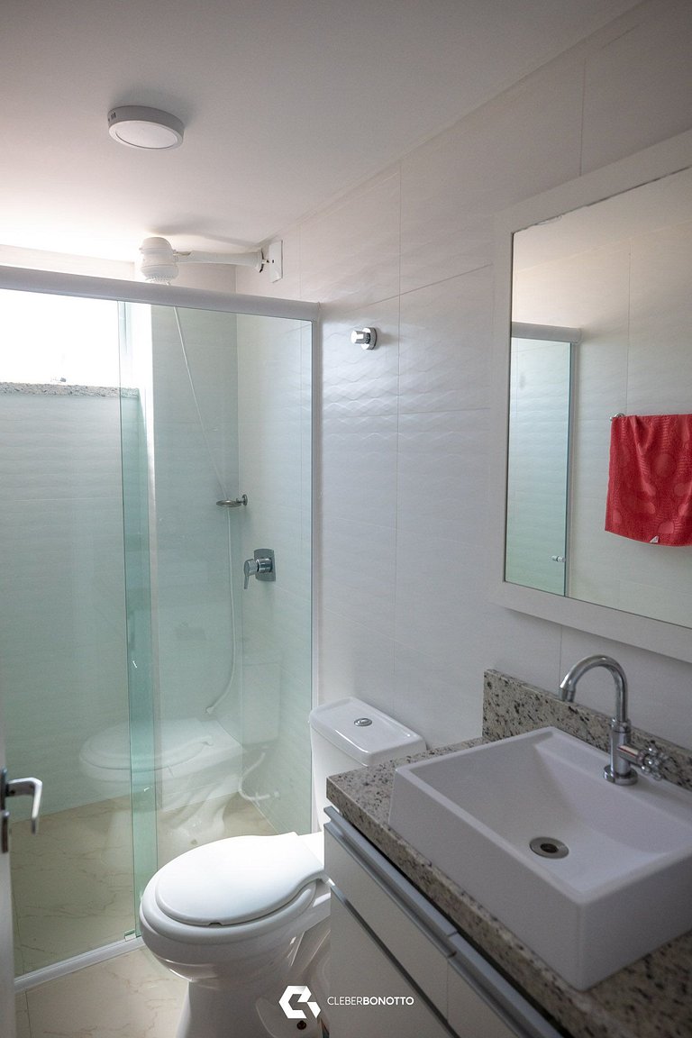 E205 - Piscina e Churrasqueira para Relaxar