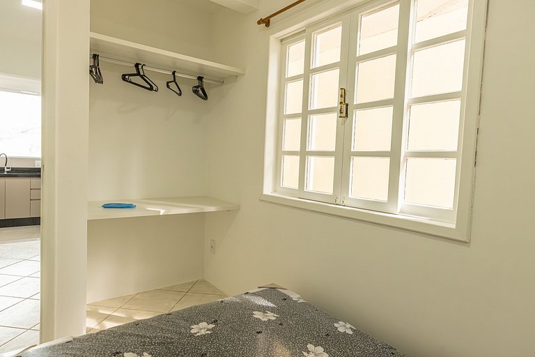 Apto novo! 2 quartos. Economico e organizado! B01