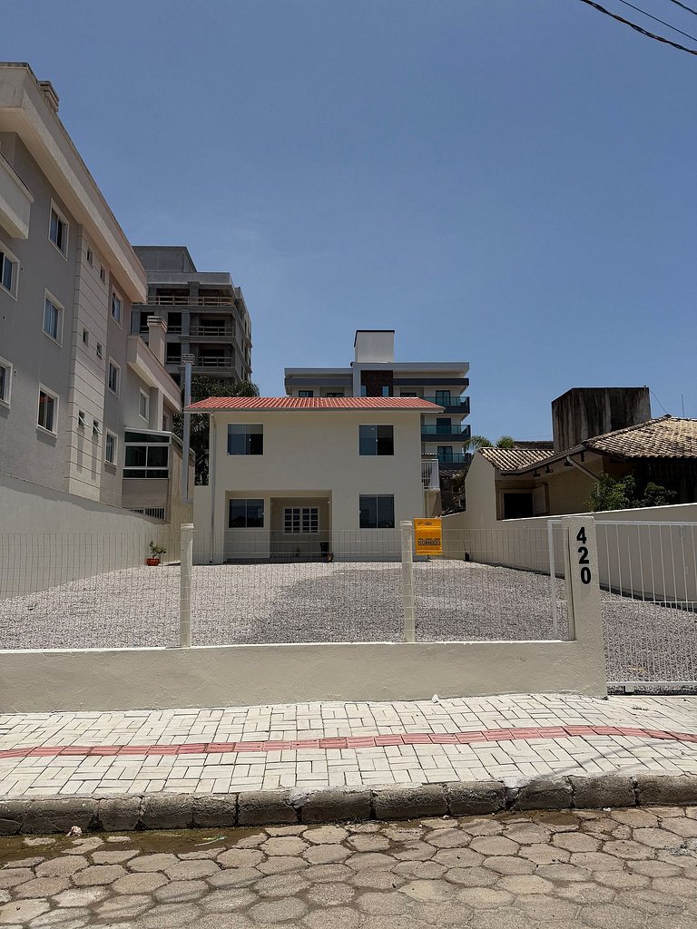 Apto novo! 2 quartos. Econômico e Organizado! G01