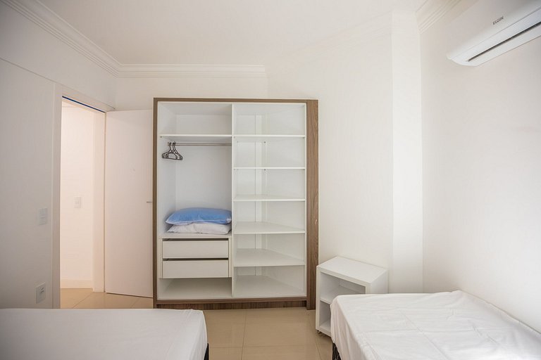 Lazer Total: Churrasqueira e Piscina - D201