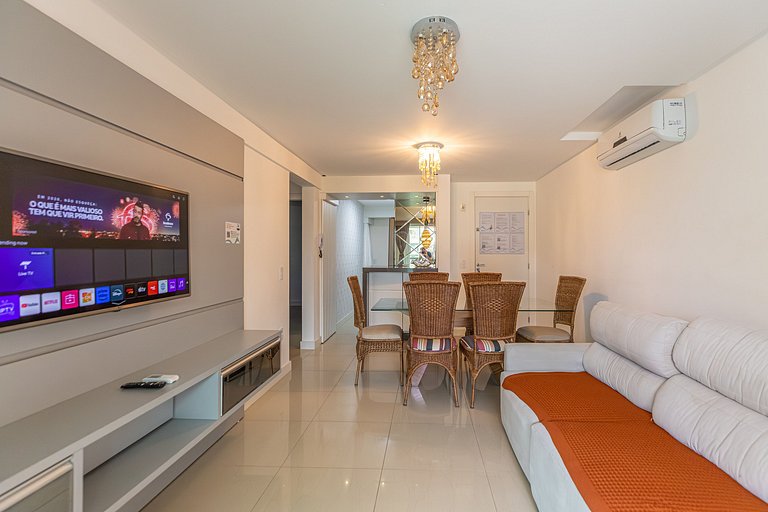 Complete Leisure: Pool and Barbecue - B302