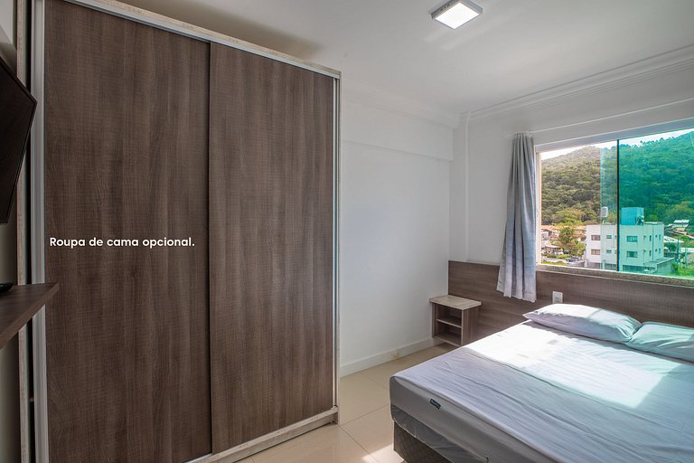 B305 - Apartamento com Sala de Jogos e Piscina