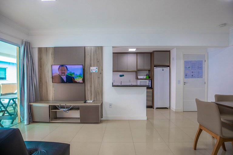 B305 - Apartment with Game Room and Pool