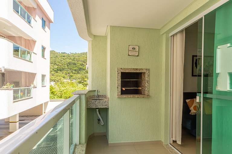 C104 - 2 Quartos, Sala de Jogos e Piscina