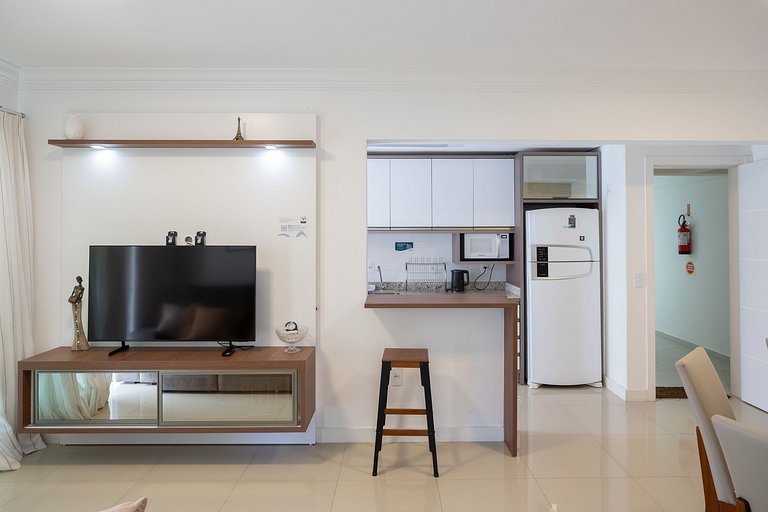 C305 - Barbecue, Pool, and Game Room