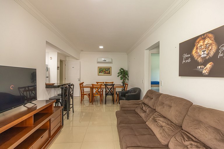 Lazer Completo: Piscina e Churrasqueira - D305