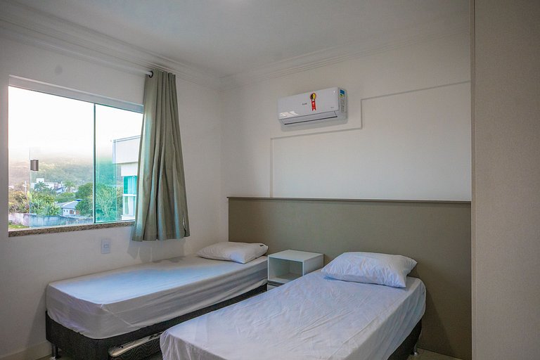 E202 - 2 Bedrooms, Barbecue, and Game Room