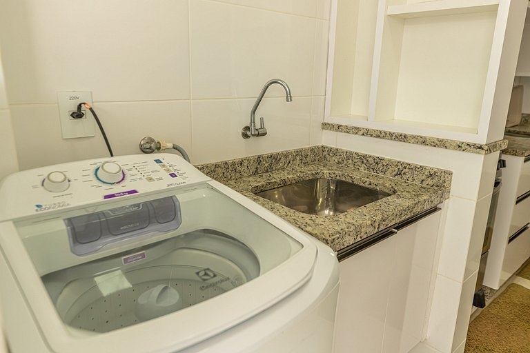 E305 - Apartamento com Academia e Churrasqueira