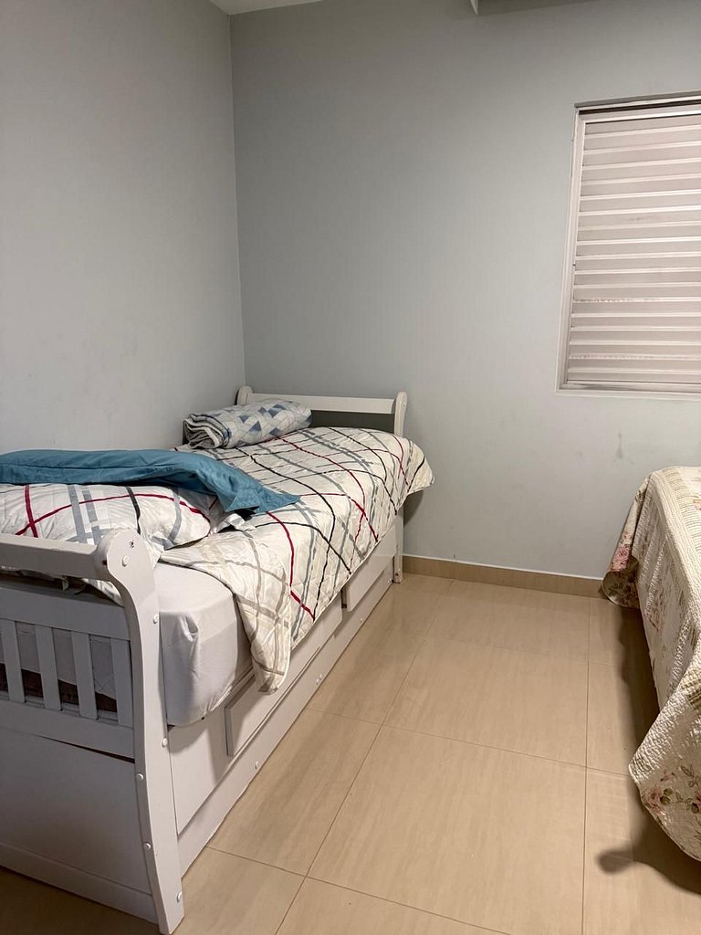 5 quartos + piscina | Zimbros (11p)