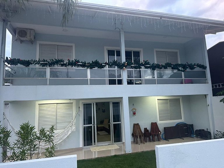5 quartos + piscina | Zimbros (11p)