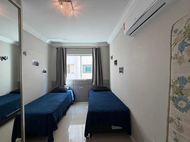 Pool and comfort for up to 6 guests.