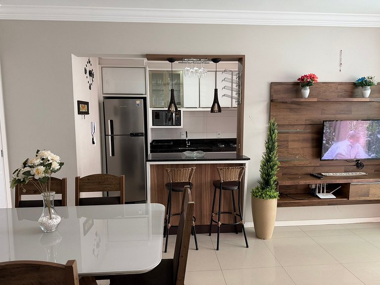 Pool and comfort for up to 6 guests.